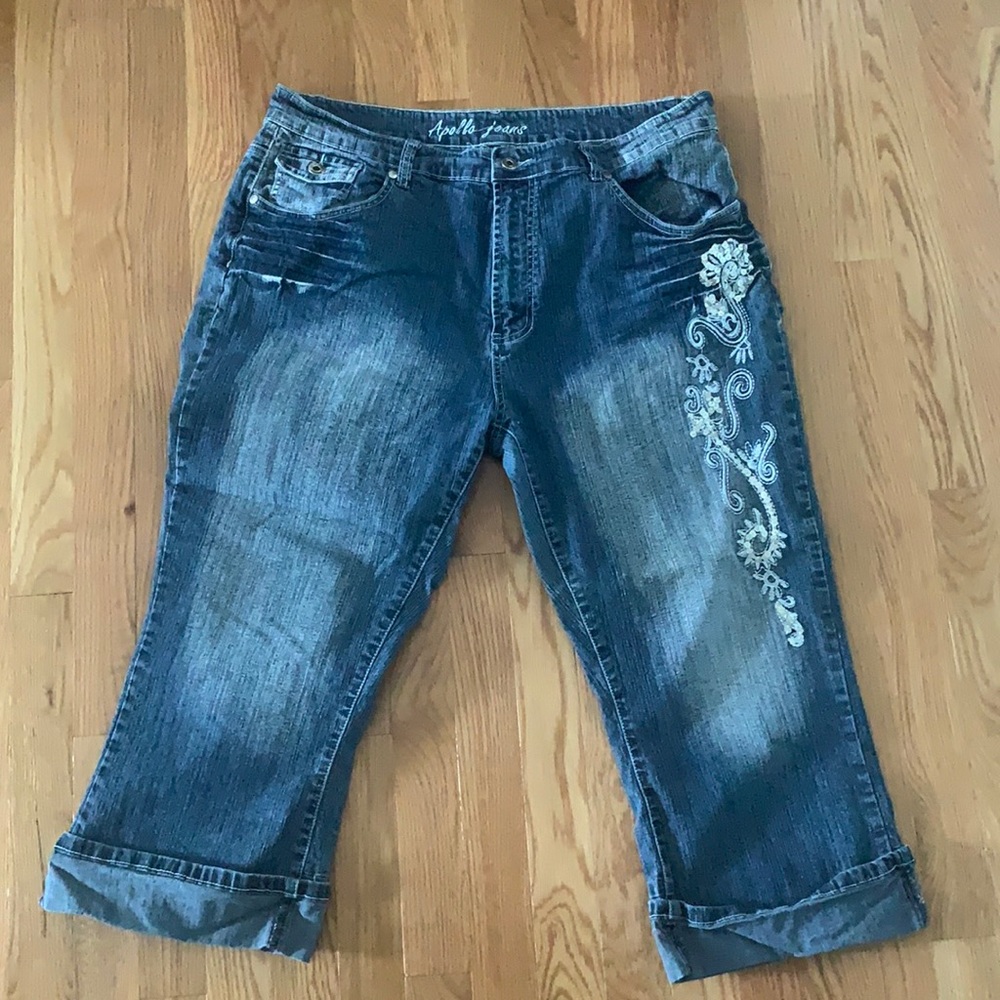 Apollo Jeans Blue Denim Mid Rise Cuffed Skimmers